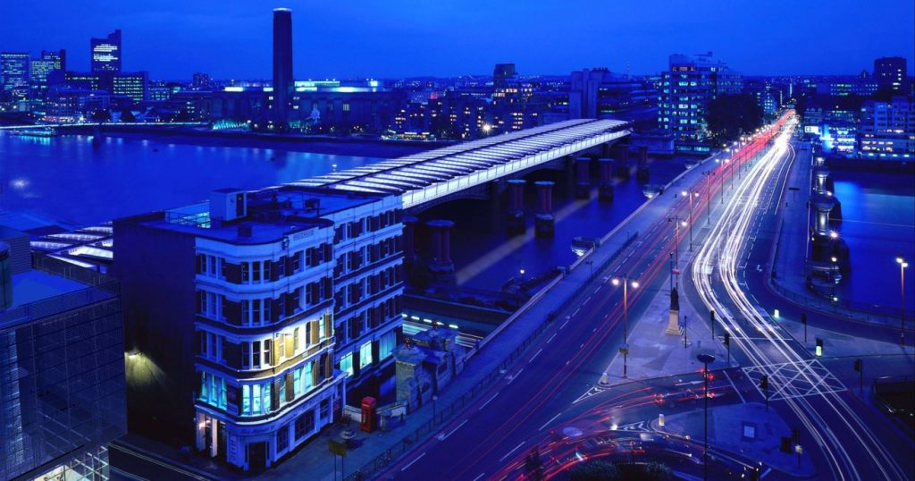 Blackfriars bridge, topped with 4,400 solar panels, nighttime