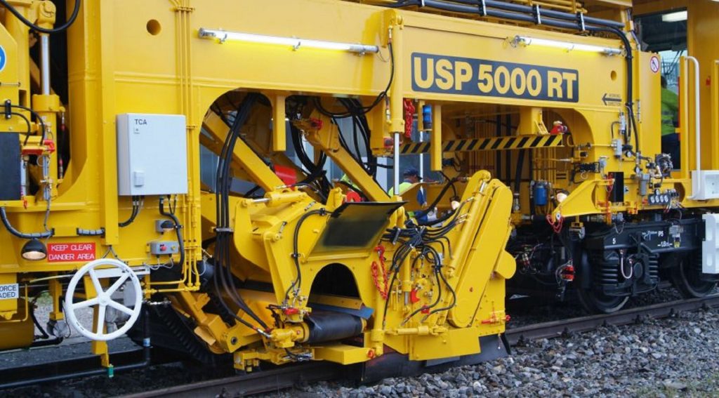 Ballast refurbishment machinery