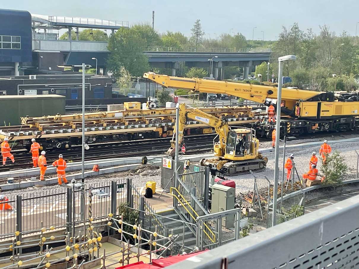 Upgrading Gatwick Airport station Network Rail