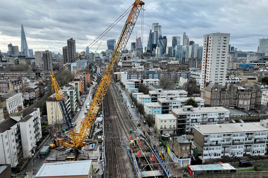 Morris-Street-bridge-London-Dec-2021
