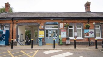 Warwick-station-ticket-office