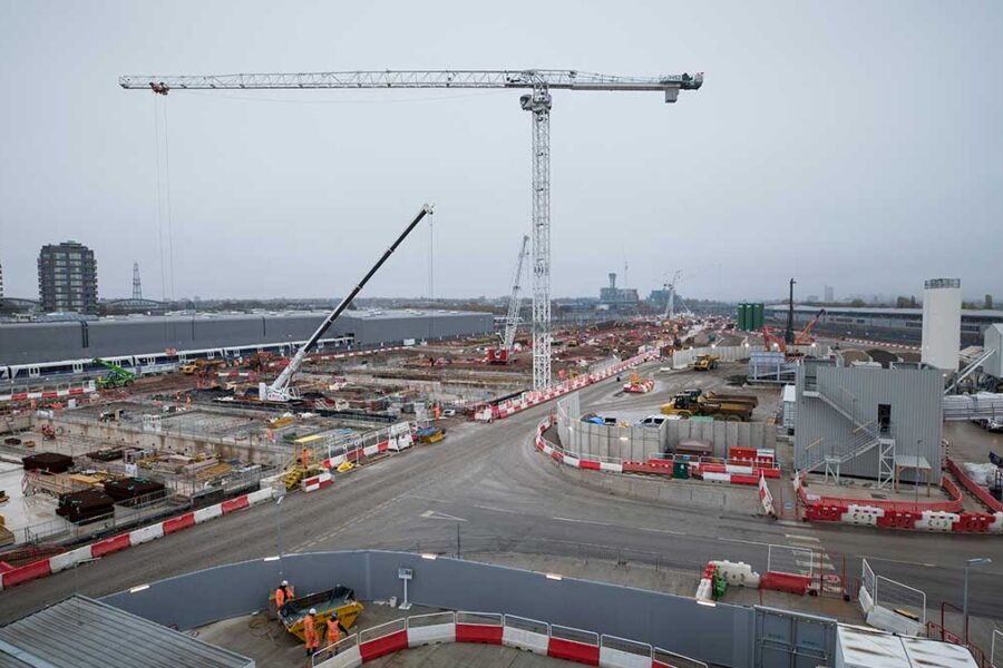 First-concrete-pour-to-create-bases-slab-for-HS2-tracks-at-Old-Oak-Common-station