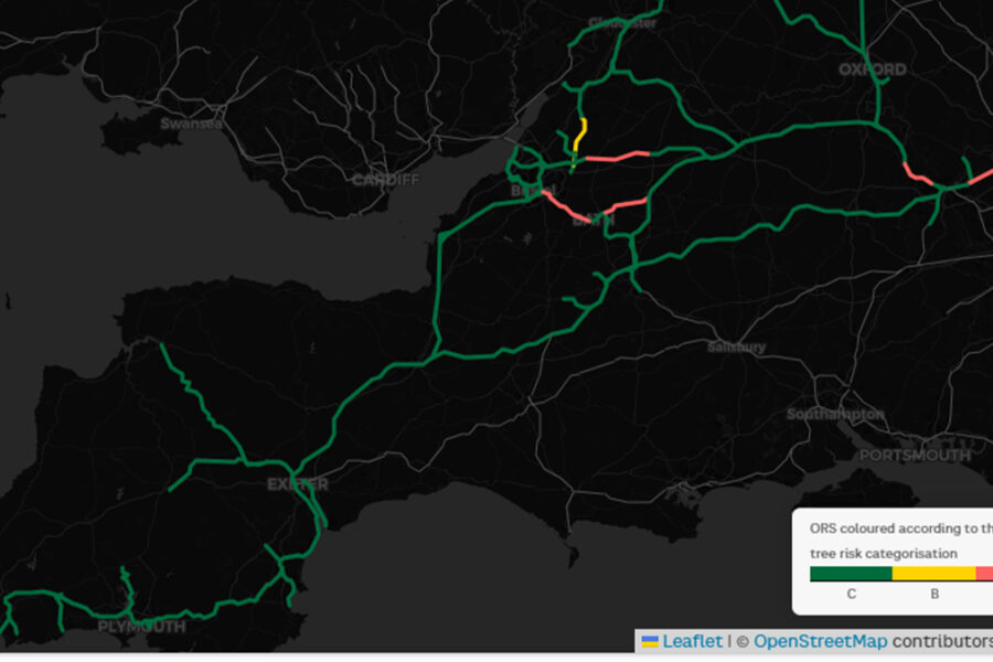 Example dashboard for the GUSTO weather-management tool. Sections of the route are colour coded red, yellow and green to indicate their level of risk from gale-force winds.