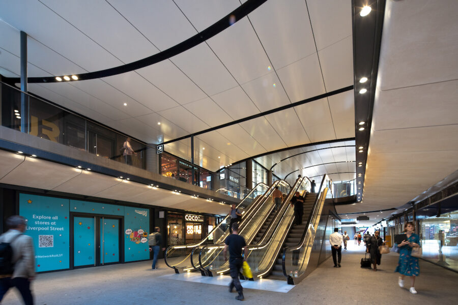 London Liverpool Street station – interior
