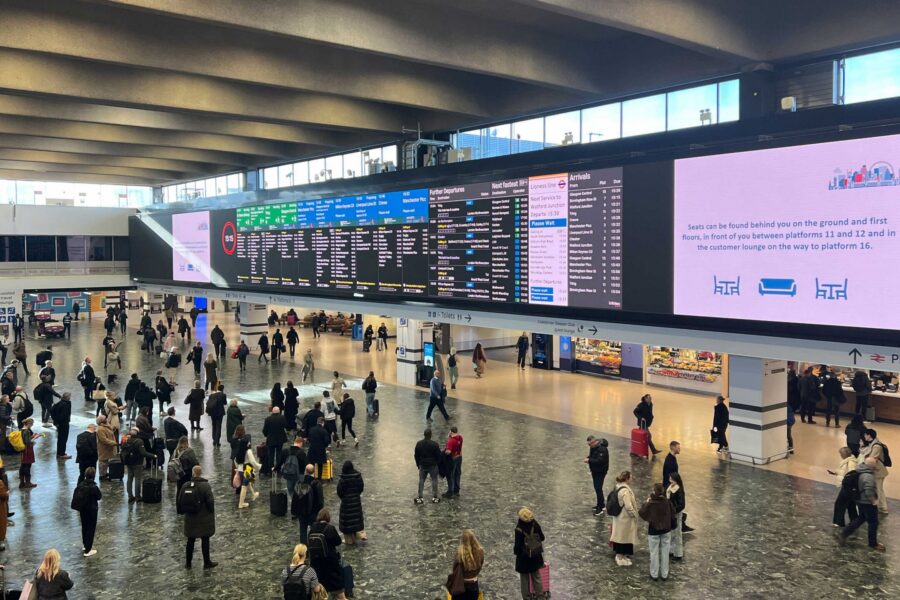 Euston-station-concourse